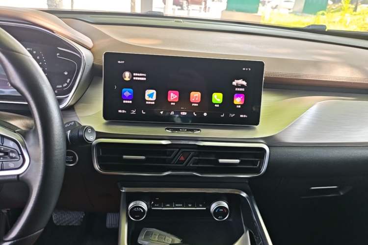 Used Geely Auto Coolray 2019 260T DCT Explorer China V Standard Audio And AC Panel