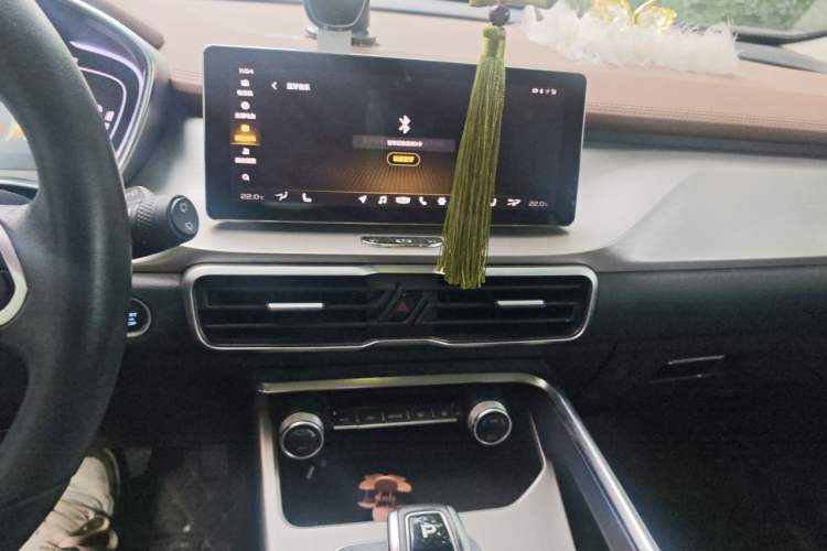 Used Geely Auto Coolray 2019 260T DCT Explorer China VI Standard Audio And AC Panel