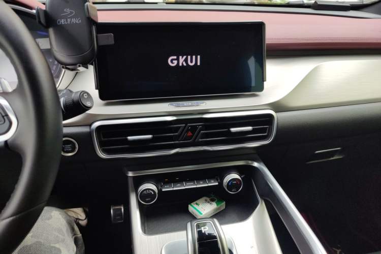 Used Geely Auto Coolray 2019 Sport Model 260T DCT Battle China V Standard Audio And AC Panel