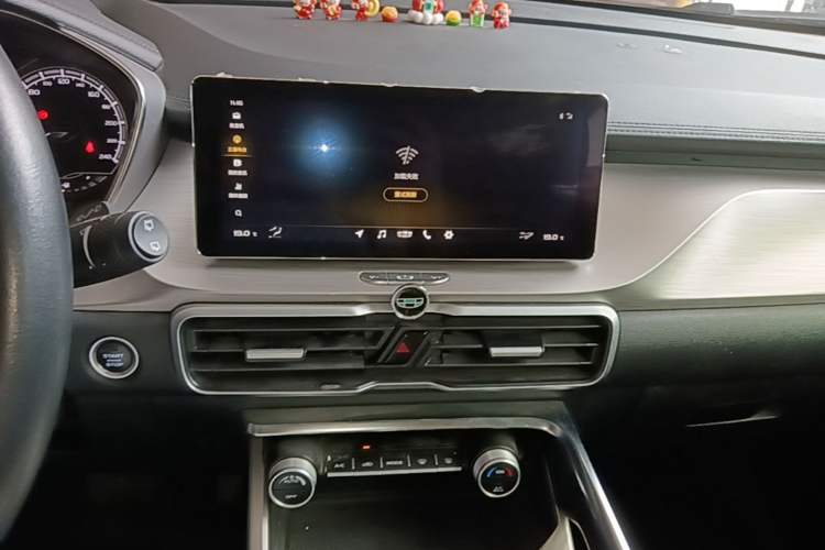Used Geely Auto Coolray 2019 260T DCT Knight China VI Standard Audio And AC Panel