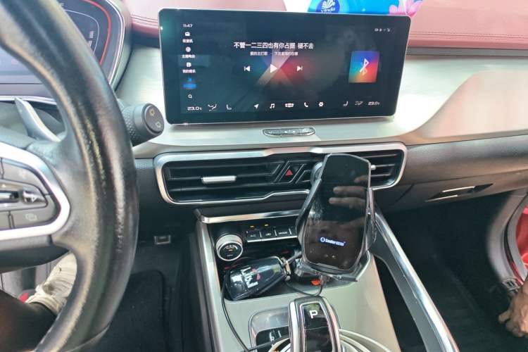 Used Geely Auto Coolray 2019 Sport Model 260T DCT Battle China V Standard Audio And AC Panel