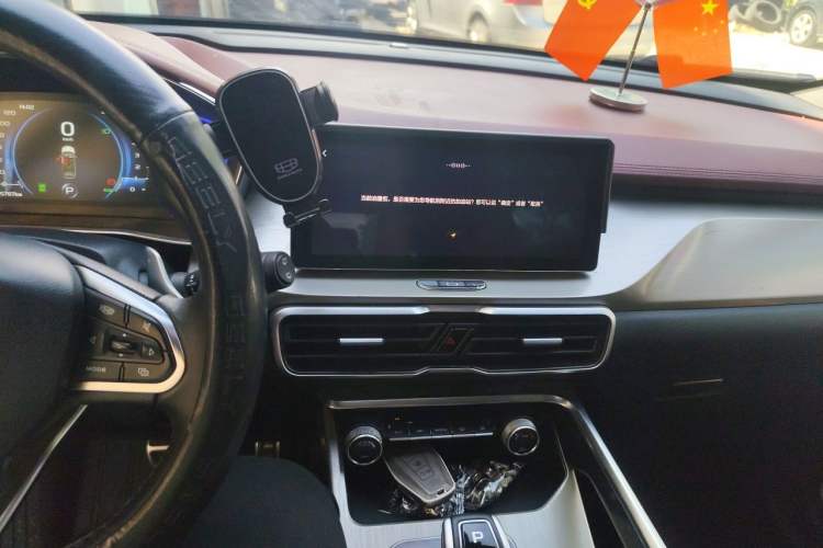 Used Geely Auto Coolray 2019 Sport Model 260T DCT Battle China V Standard Audio And AC Panel
