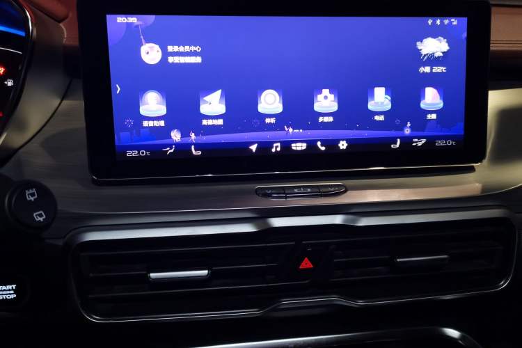 Used Geely Auto Coolray 2019 Sport Model 260T DCT Patrol China V Standard Audio And AC Panel