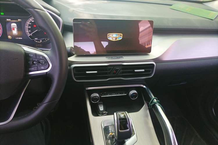 Used Geely Auto Coolray 2019 260T DCT Knight China V Standard Audio And AC Panel