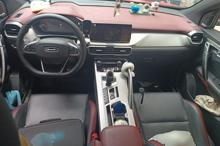 Used Geely Auto Coolray 2019 Sport Version 260T DCT Battle China VI Standard Center Console
