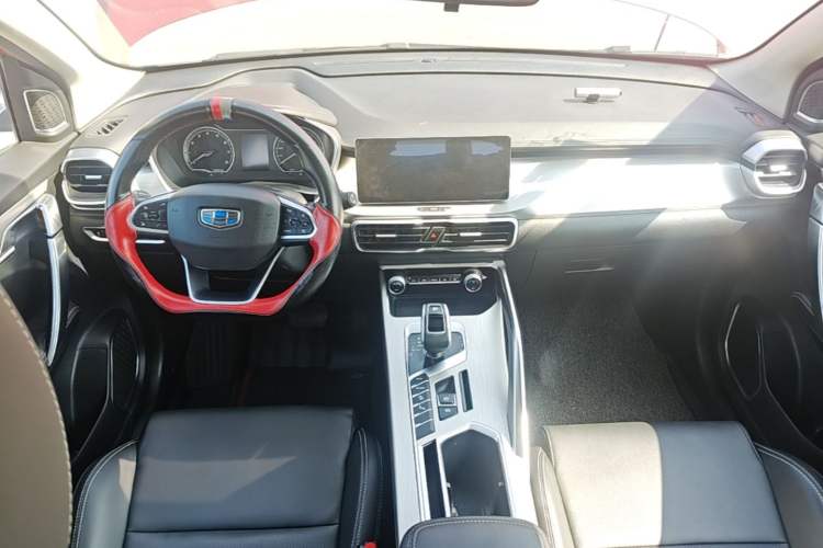 Used Geely Auto Coolray 2019 260T DCT Knight China V Standard Center Console