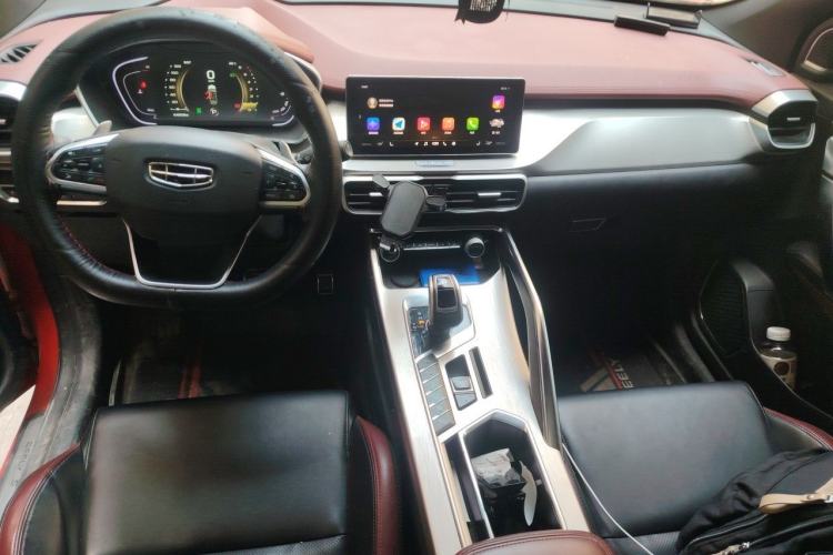 Used Geely Auto Coolray 2019 Sport Model 260T DCT Battle China V Standard Center Console