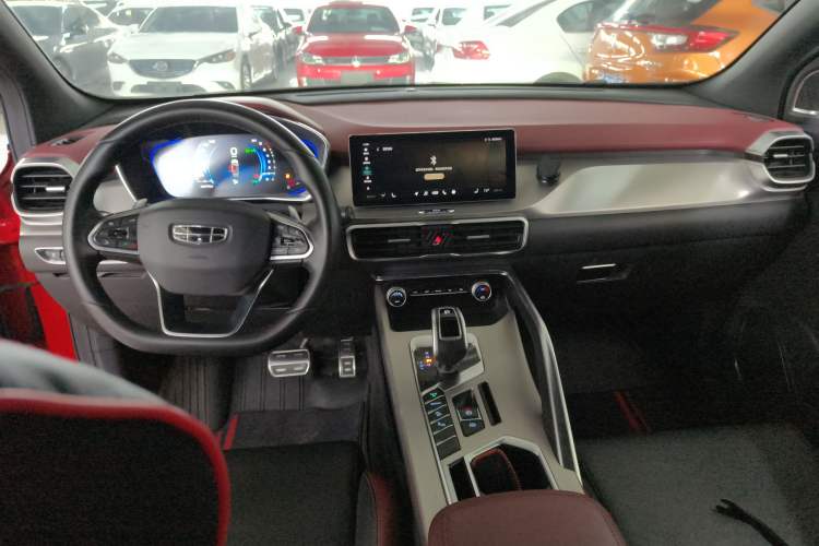 Used Geely Auto Coolray 2019 Sport Version 260T DCT Explorer China VI Standard Center Console