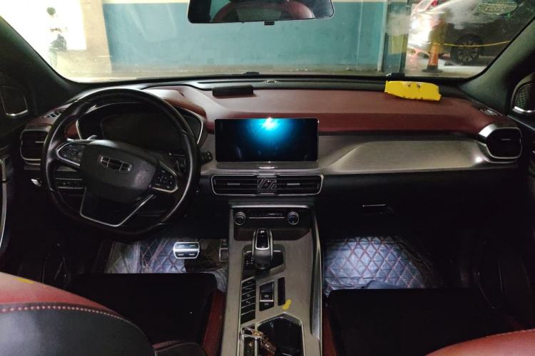 Used Geely Auto Coolray 2019 Sport Version 260T DCT Explorer China VI Standard Center Console