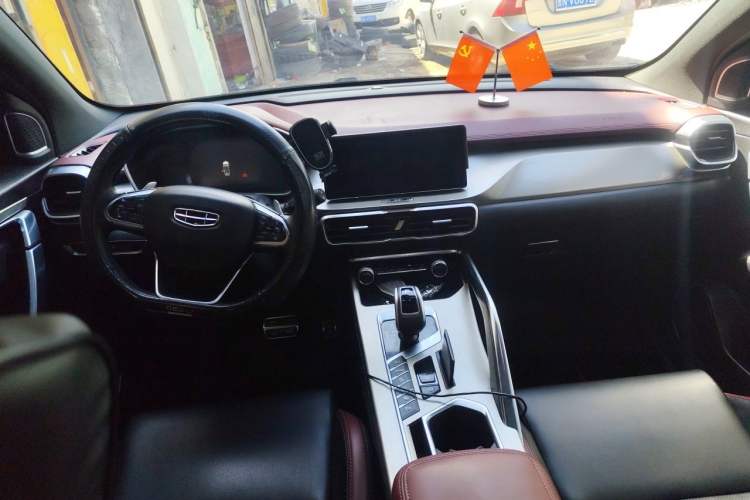 Used Geely Auto Coolray 2019 Sport Model 260T DCT Battle China V Standard Center Console