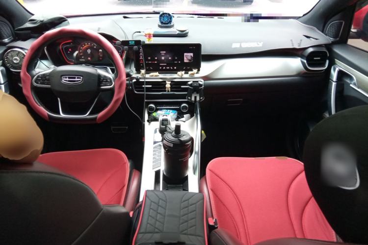 Used Geely Auto Coolray 2019 Sport Model 260T DCT Patrol China V Standard Center Console