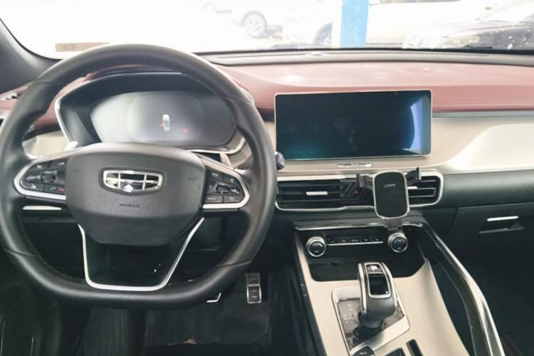 Used Geely Auto Coolray 2019 Sport Model 260T DCT Patrol China V Standard Center Console