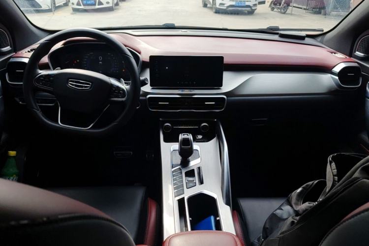 Used Geely Auto Coolray 2019 Sport Version 260T DCT Explorer China VI Standard Center Console