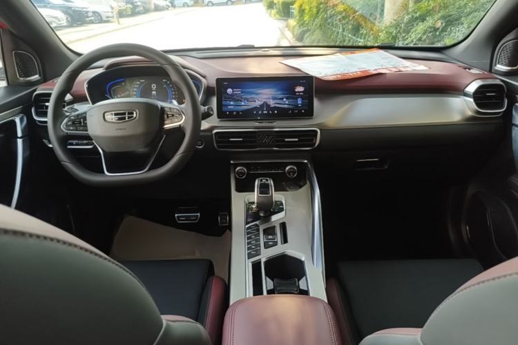 Used Geely Auto Coolray 2019 Sport Version 260T DCT Battle China VI Standard Center Console