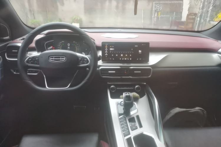 Used Geely Auto Coolray 2019 Sport Model 260T DCT Battle China V Standard Center Console