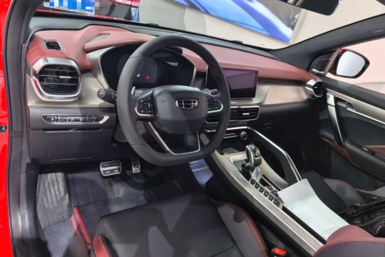 Used Geely Auto Coolray 2019 Sport Model 260T DCT Battle China V Standard Center Console