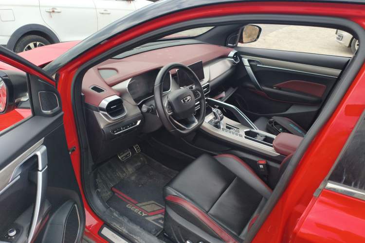 Used Geely Auto Coolray 2019 Sport Model 260T DCT Patrol China V Standard Driver Seat