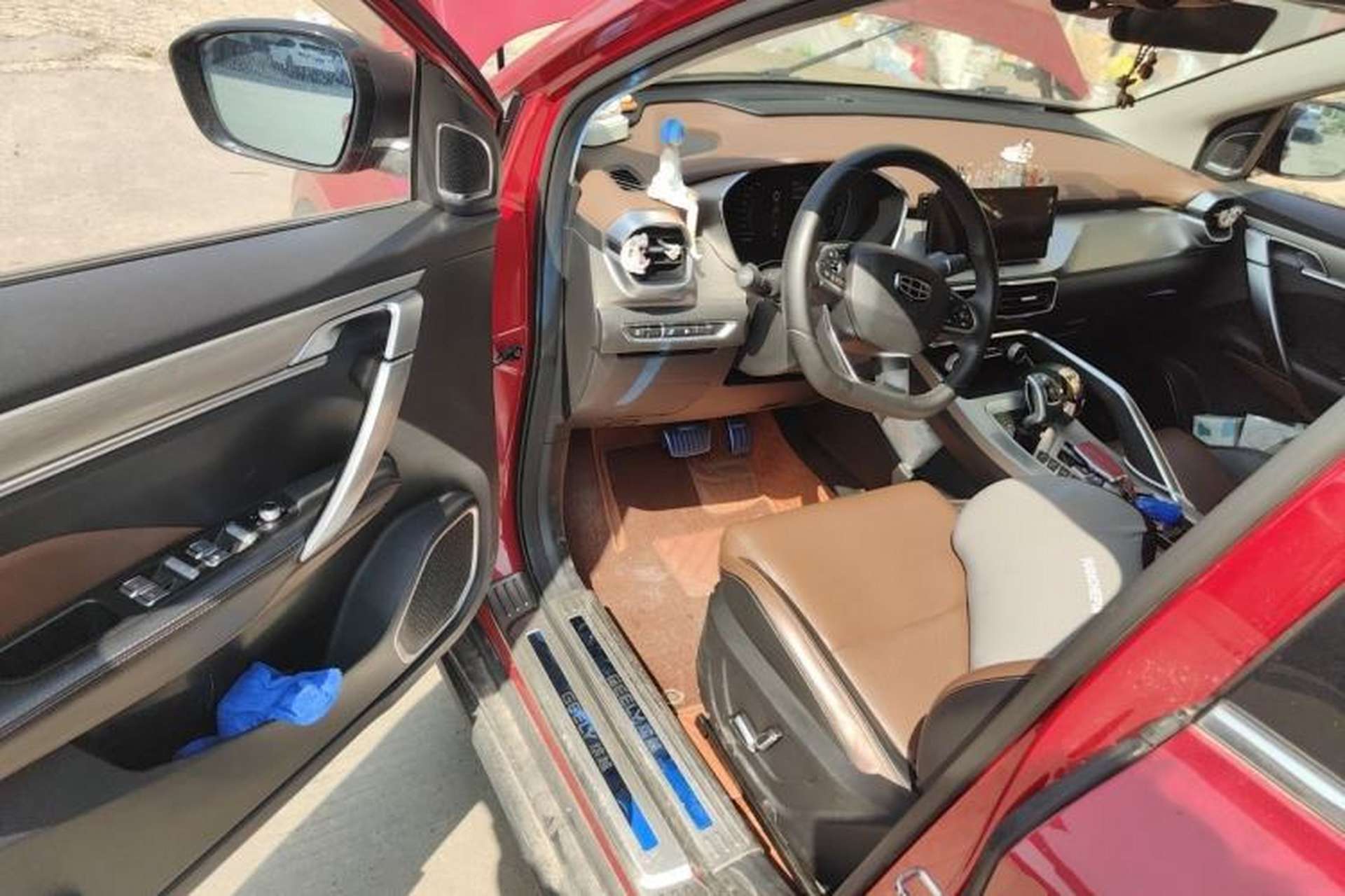 Used Geely Auto Coolray 2019 260T DCT Explorer China V Standard Driver Seat