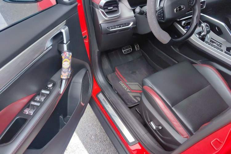 Used Geely Auto Coolray 2019 Sport Version 260T DCT Battle China VI Standard Driver Seat