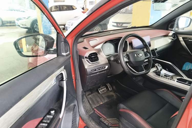 Used Geely Auto Coolray 2019 Sport Model 260T DCT Patrol China V Standard Driver Seat