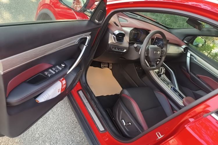 Used Geely Auto Coolray 2019 Sport Version 260T DCT Battle China VI Standard Driver Seat