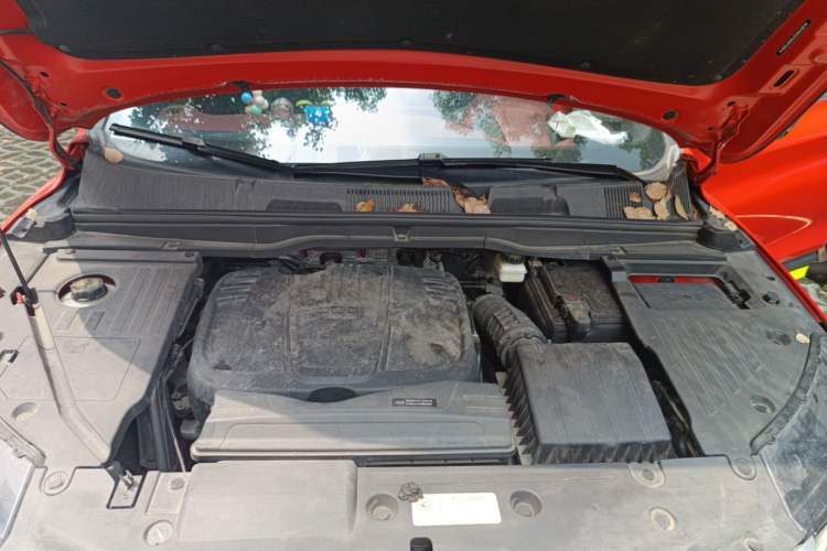 Used Geely Auto Coolray 2019 Sport Version 260T DCT Battle China VI Standard Engine Bay