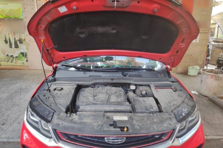 Used Geely Auto Coolray 2019 Sport Version 260T DCT Battle China VI Standard Engine Bay