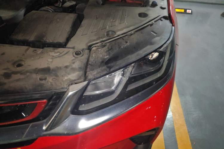 Used Geely Auto Coolray 2019 Sport Version 260T DCT Battle China VI Standard Engine Bay Left
