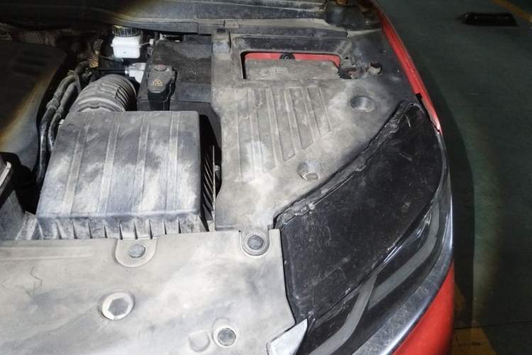 Used Geely Auto Coolray 2019 Sport Version 260T DCT Battle China VI Standard Engine Bay Left