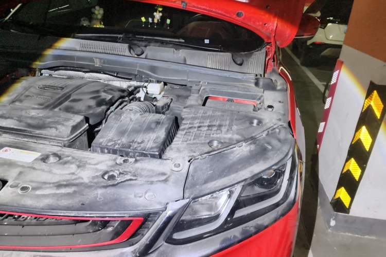 Used Geely Auto Coolray 2019 260T DCT Knight China VI Standard Engine Bay Left