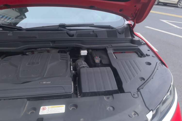 Used Geely Auto Coolray 2019 Sport Model 260T DCT Battle China V Standard Engine Bay Left