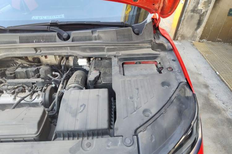Used Geely Auto Coolray 2019 Sport Model 260T DCT Battle China V Standard Engine Bay Left