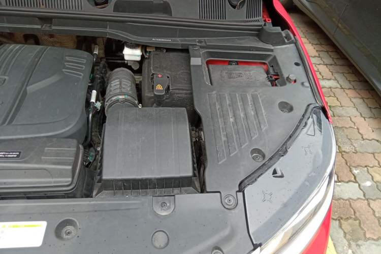 Used Geely Auto Coolray 2019 Sport Model 260T DCT Patrol China V Standard Engine Bay Left