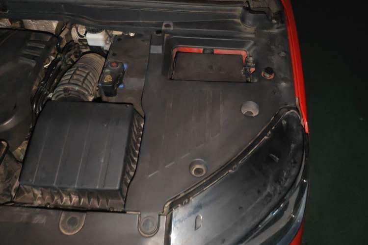 Used Geely Auto Coolray 2019 Sport Version 260T DCT Battle China VI Standard Engine Bay Left