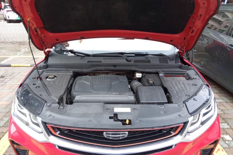 Used Geely Auto Coolray 2019 Sport Model 260T DCT Patrol China V Standard Engine Bay