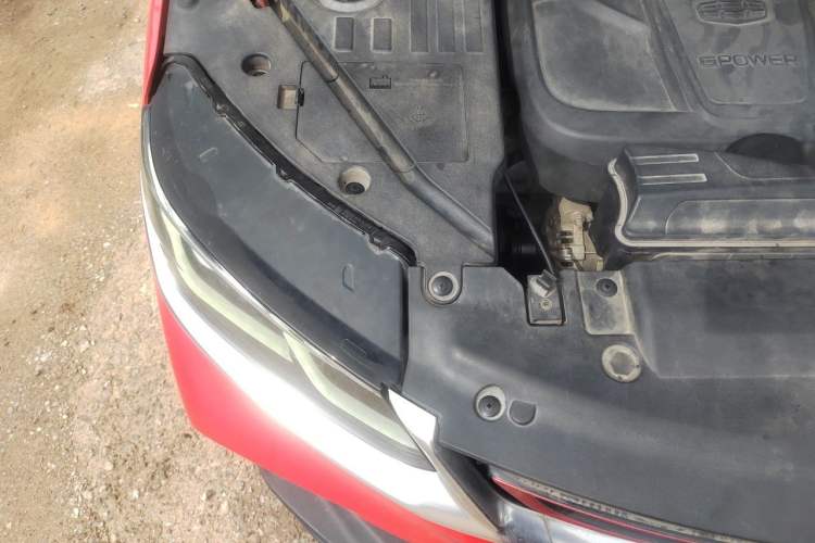 Used Geely Auto Coolray 2019 Sport Model 260T DCT Battle China V Standard Engine Bay Right