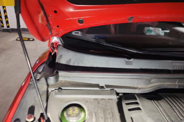 Used Geely Auto Coolray 2019 Sport Model 260T DCT Battle China V Standard Engine Bay Right