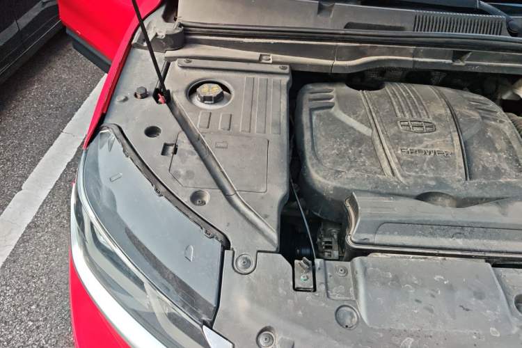 Used Geely Auto Coolray 2019 260T DCT Explorer China VI Standard Engine Bay Right