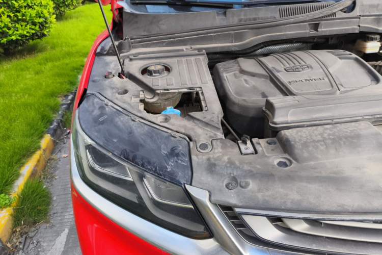 Used Geely Auto Coolray 2019 Sport Version 260T DCT Explorer China VI Standard Engine Bay Right