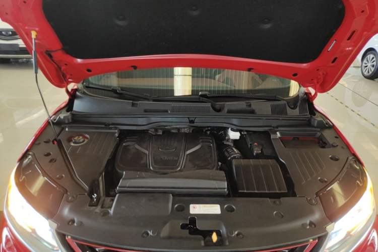 Used Geely Auto Coolray 2019 Sport Version 260T DCT Battle China VI Standard Engine Bay