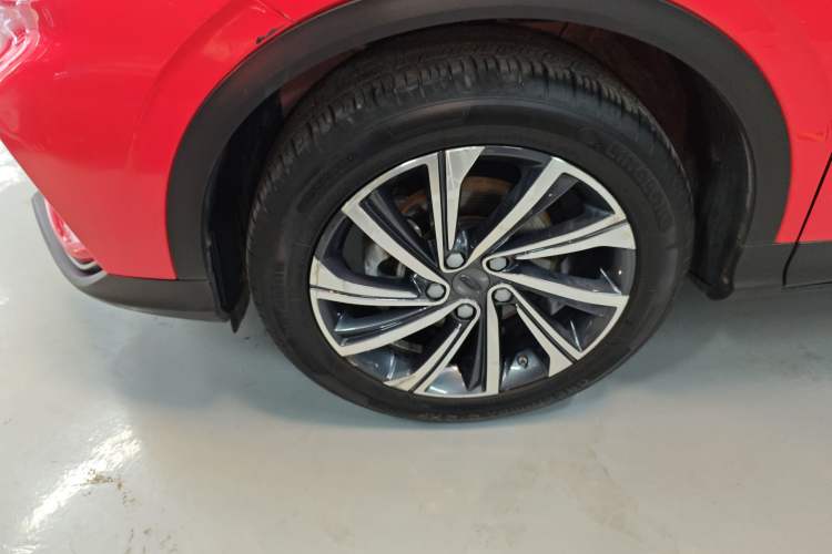 Used Geely Auto Coolray 2019 260T DCT Knight China VI Standard Exterior 2