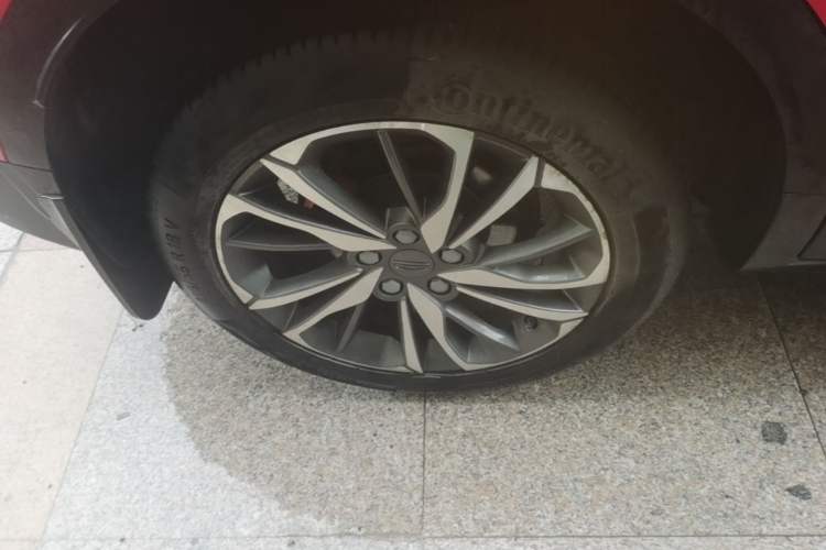 Used Geely Auto Coolray 2019 Sport Model 260T DCT Battle China V Standard Exterior 3