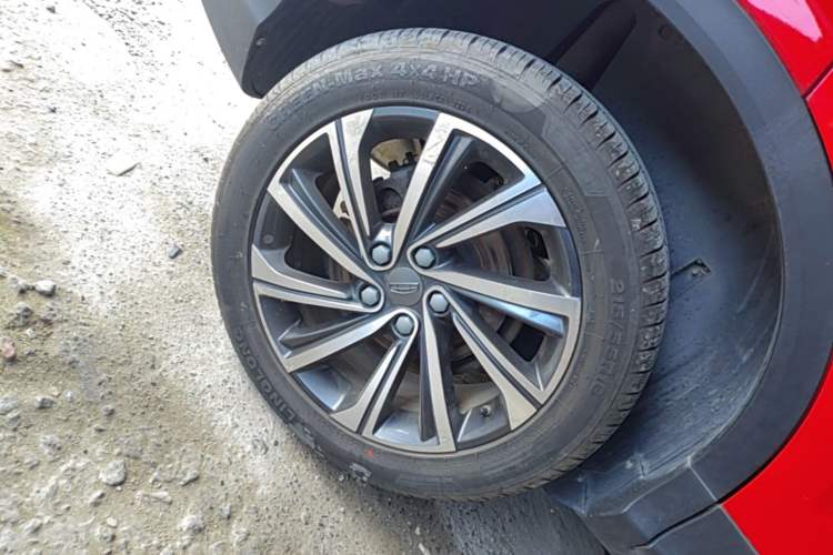 Used Geely Auto Coolray 2019 260T DCT Knight China VI Standard Exterior 5