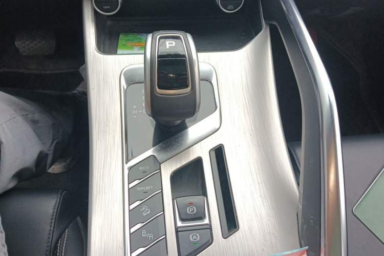 Used Geely Auto Coolray 2019 260T DCT Knight China VI Standard Gear Lever