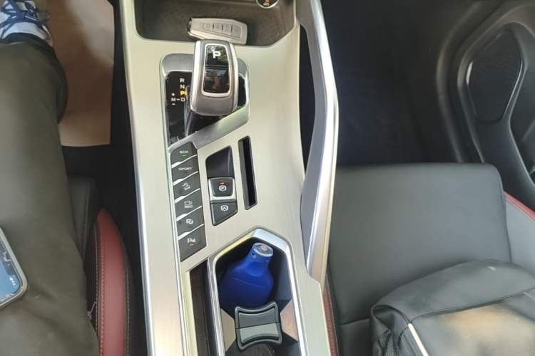 Used Geely Auto Coolray 2019 Sport Version 260T DCT Battle China VI Standard Gear Lever