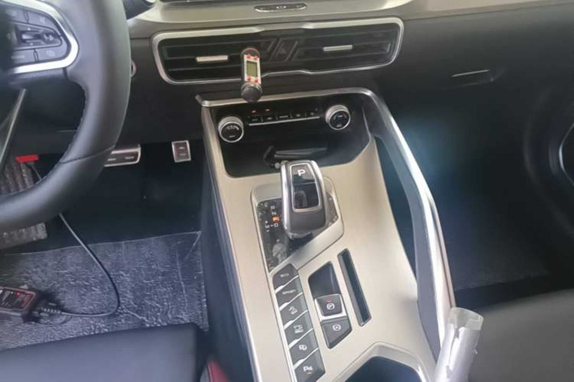 Used Geely Auto Coolray 2019 Sport Model 260T DCT Battle China V Standard Gear Lever