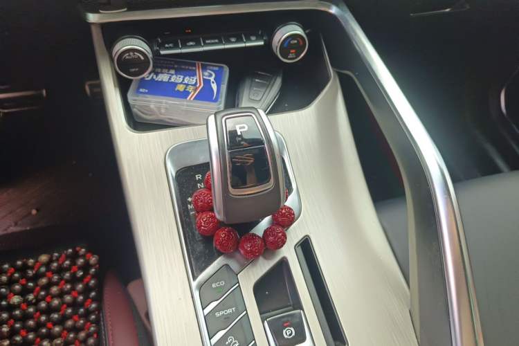 Used Geely Auto Coolray 2019 Sport Model 260T DCT Battle China V Standard Gear Lever