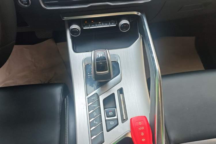 Used Geely Auto Coolray 2019 260T DCT Knight China VI Standard Gear Lever