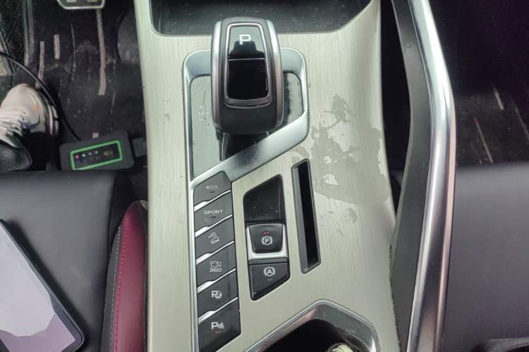 Used Geely Auto Coolray 2019 Sport Model 260T DCT Battle China V Standard Gear Lever
