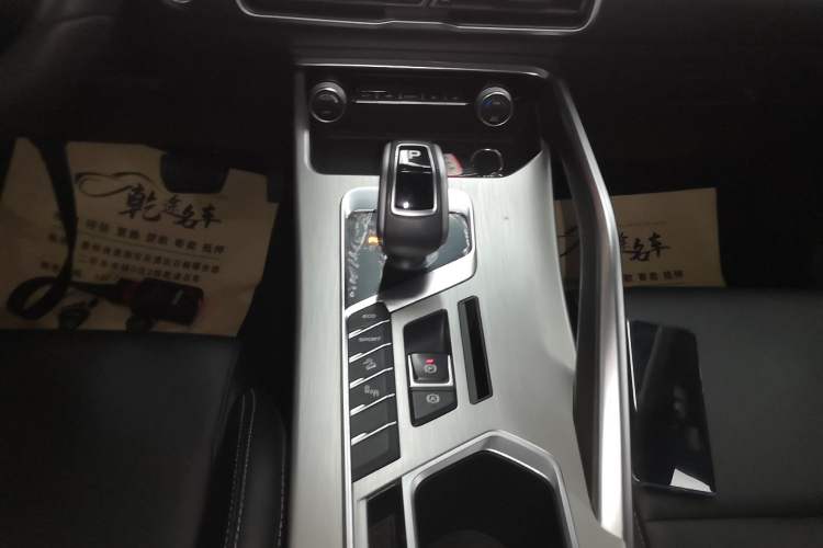 Used Geely Auto Coolray 2019 260T DCT Knight China VI Standard Gear Lever